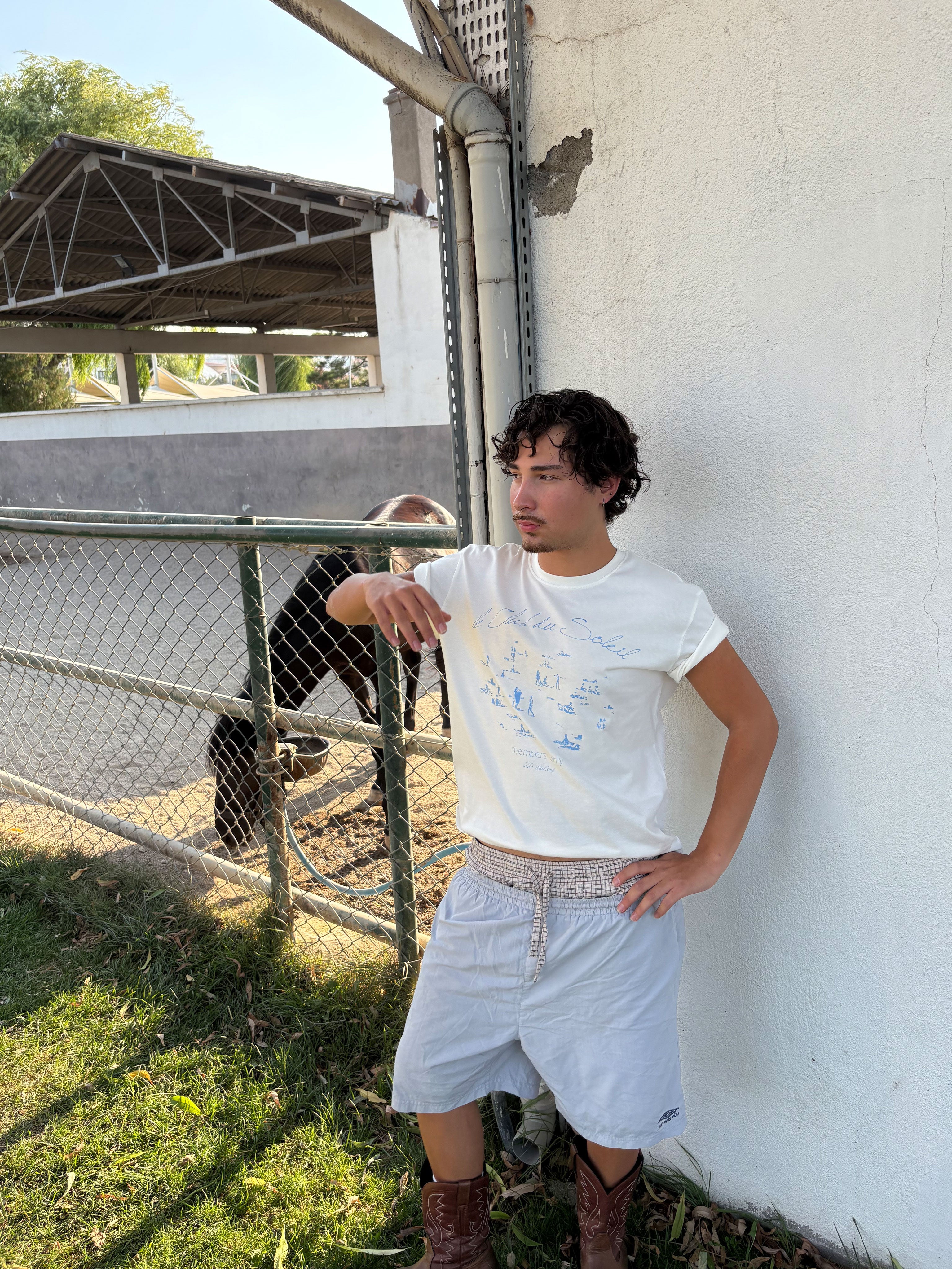 Le Club Du Soleil T-Shirt - Ekru - Boxy Fit - Lethe Studios