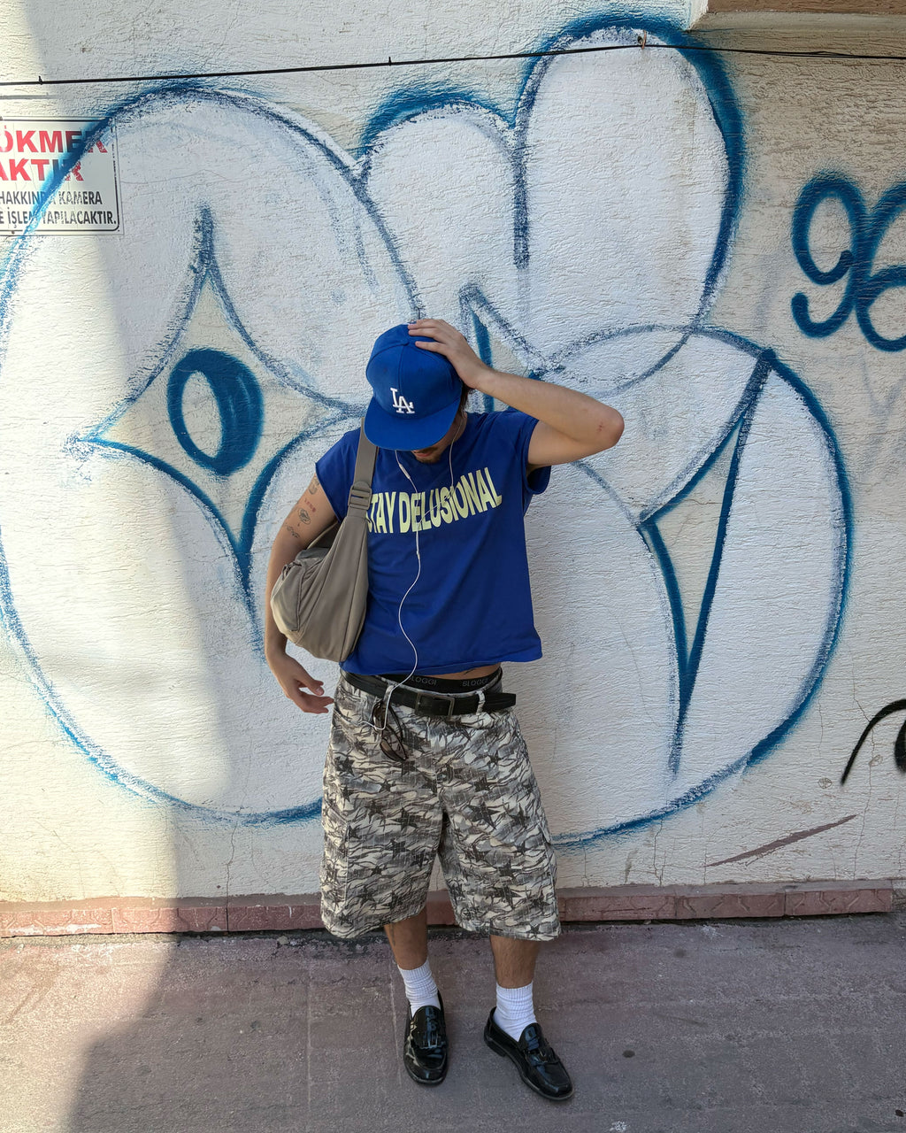 STAY DELUSIONAL T-SHIRT - Ekru - Boxy Fit - Lethe Studios