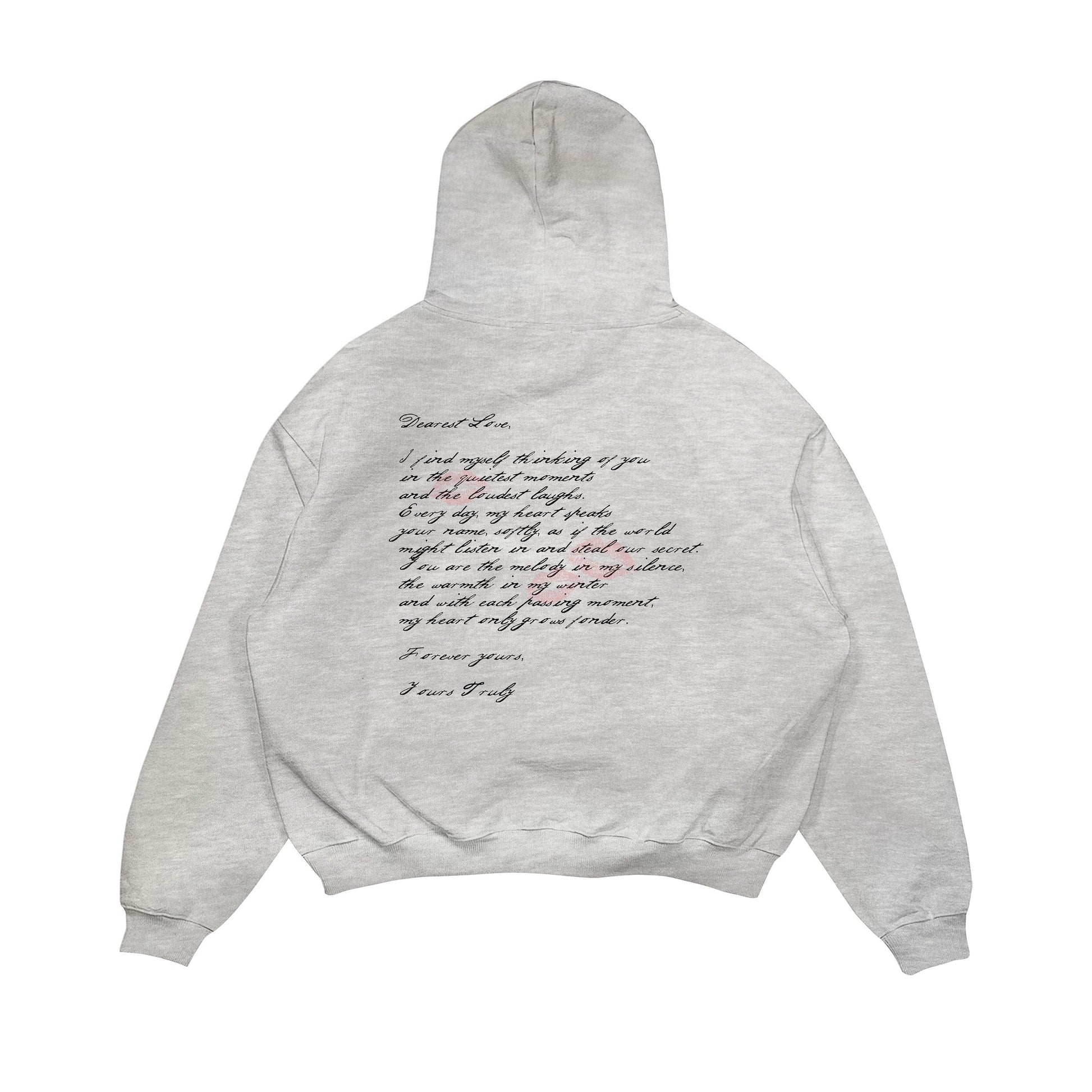Aesthetic, aşk mektubu desenli, cozy, pinterest tarzı, günlük kullanıma uygun olarak pamuklu kumaştan üretilmiş oversize gri renk hoodie.