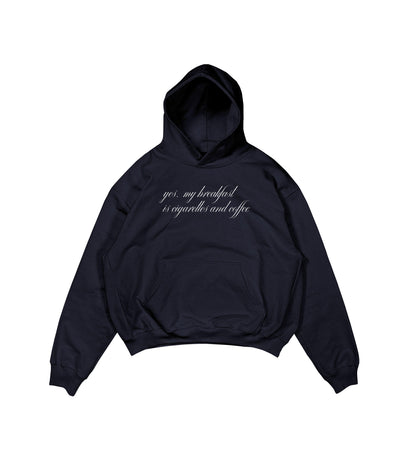 Aesthetic, cigarettes & coffee desenli, pinterest tarzı, günlük kullanıma uygun olarak pamuklu kumaştan üretilmiş oversize koyu lacivert renk hoodie.