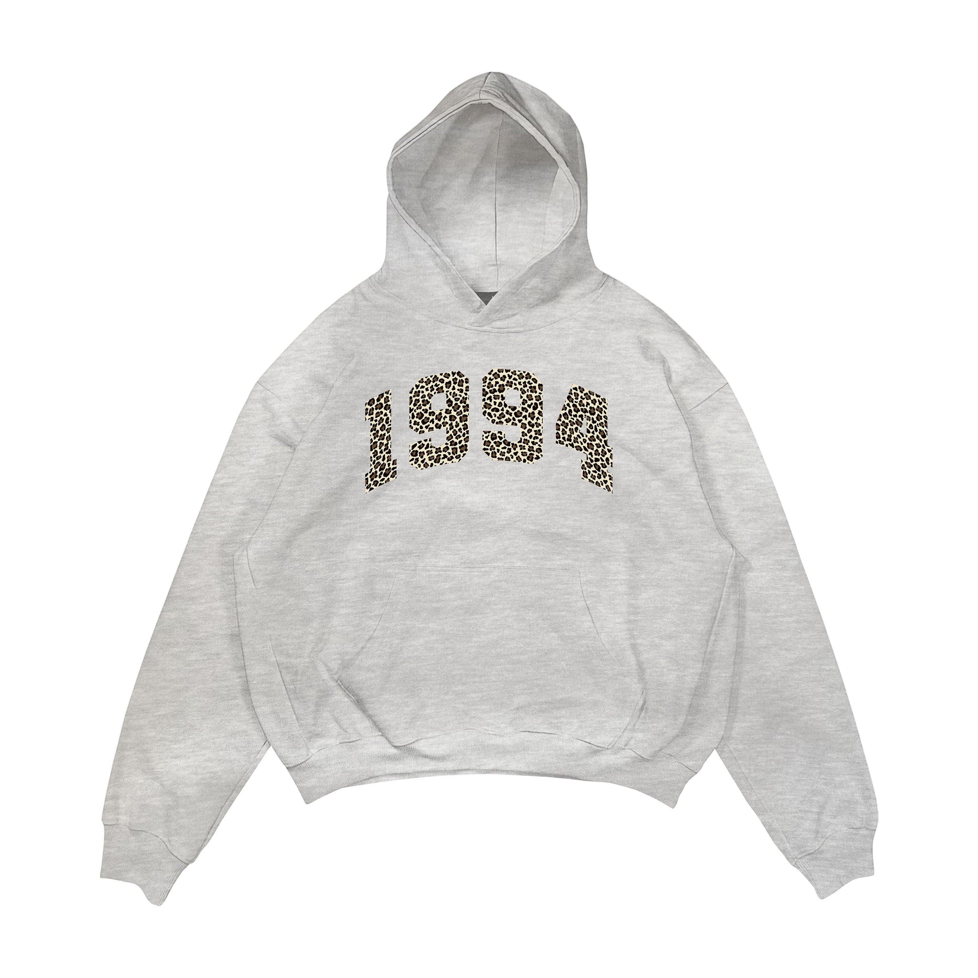 Aesthetic, leopar desenli, günlük kullanıma uygun olarak pamuklu kumaştan üretilmiş oversize gri renk hoodie.