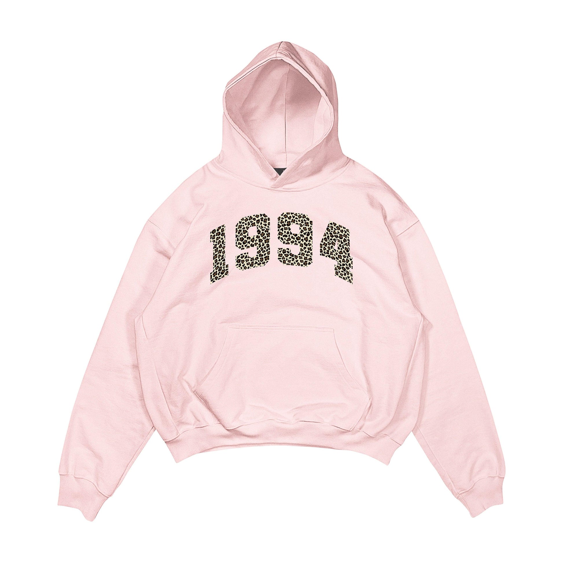 Aesthetic, leopar desenli, günlük kullanıma uygun olarak pamuklu kumaştan üretilmiş oversize pembe renk hoodie.