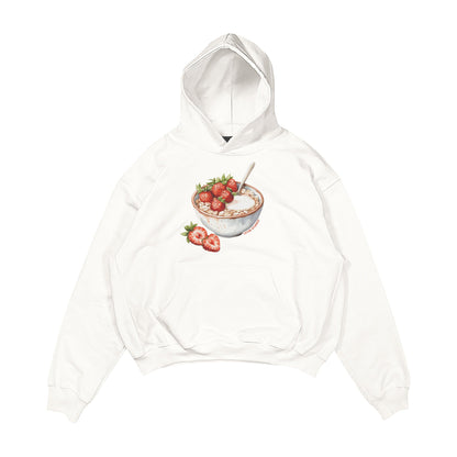 Aesthetic, çilekli yulaf kasesi desenli, cozy, pinterest tarzı, günlük kullanıma uygun olarak pamuklu kumaştan üretilmiş oversize ekru renk hoodie.